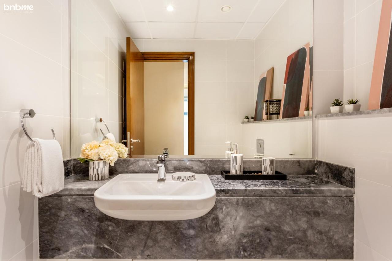 Bnbmehomes - Luxury 2B Apt - Al Habtoor - Amna Tower - 5044 Dubaï Extérieur photo
